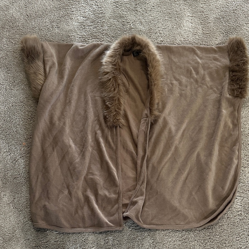 Brown Faux Fur Trim Cape